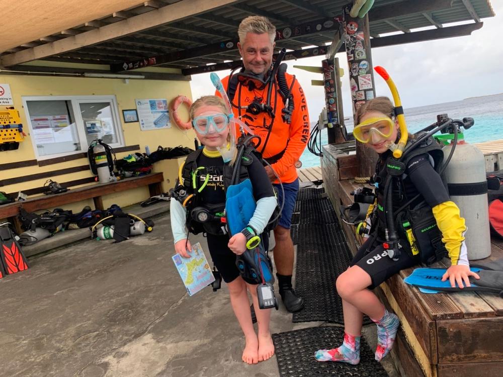 Beyond the Minimum Safety Standards for Teaching Young Divers by Margo Peyton